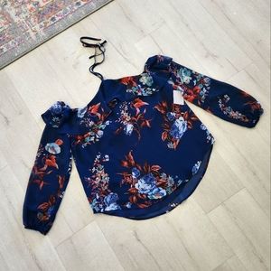 Women's Belle and Sky Med. Navy Floral Off-Shoulder TRENDY ROMAN style Top .NWT